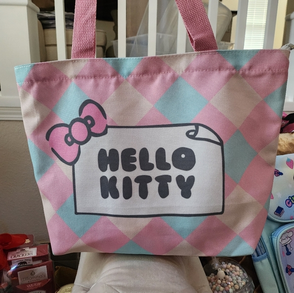 (Brand New) LIght pink, blue, and white Hello Kitty tote bag & baby blue thermos - Picture 3 of 8